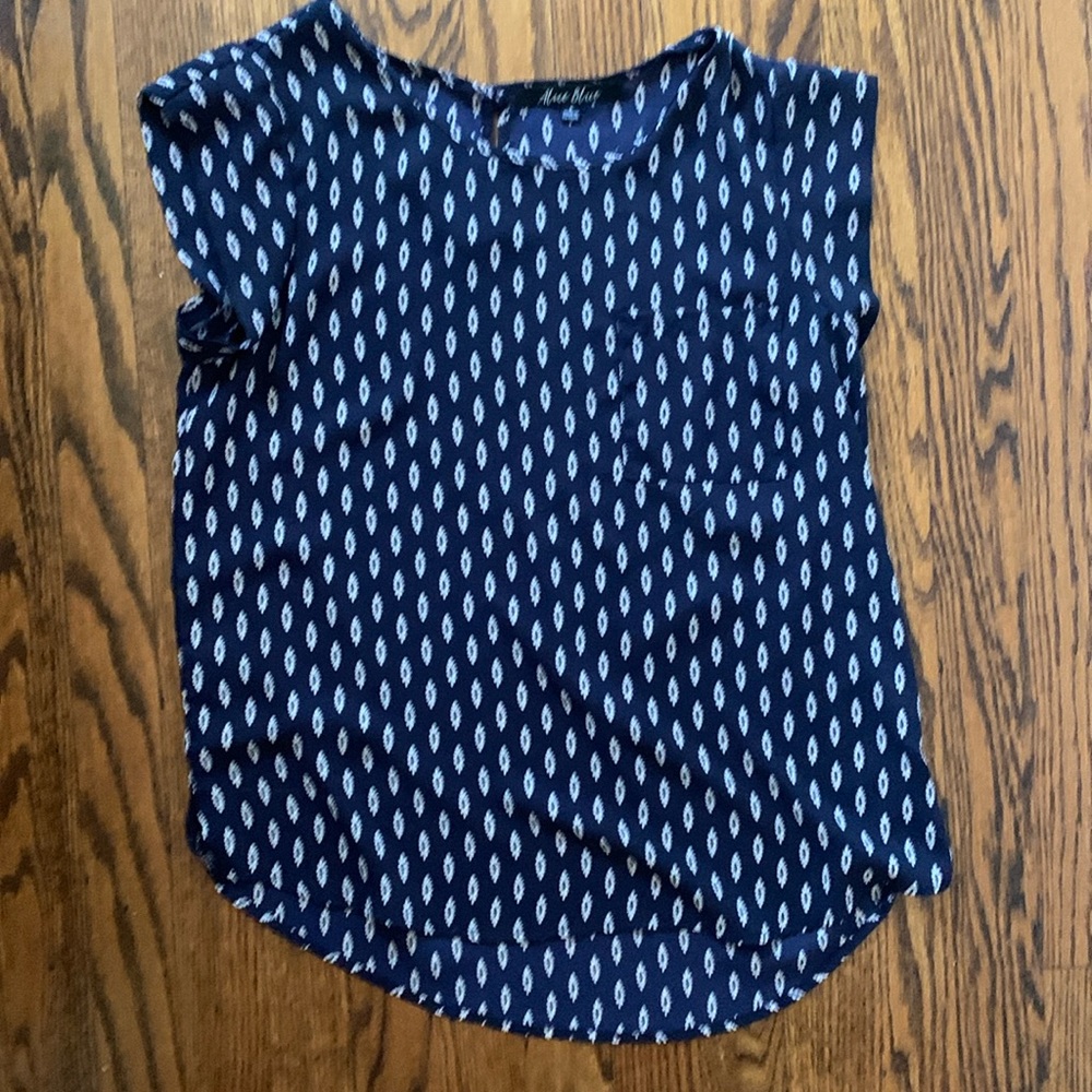 Alice Blue Size Small Navy Blue Top